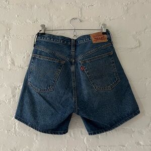 Levis l 501 mid-thigh jean shorts
